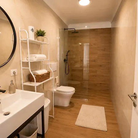 2br In Heart Of Blloku Tirana